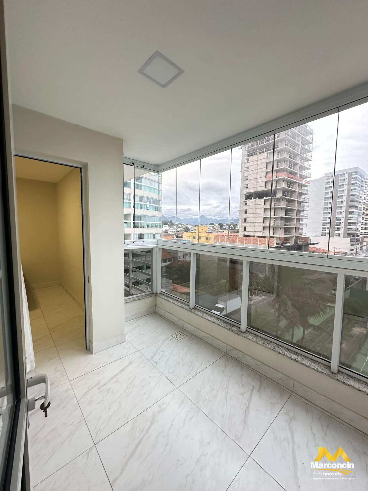 Apartamento à venda com 3 quartos - Muquiçaba,Guarapari