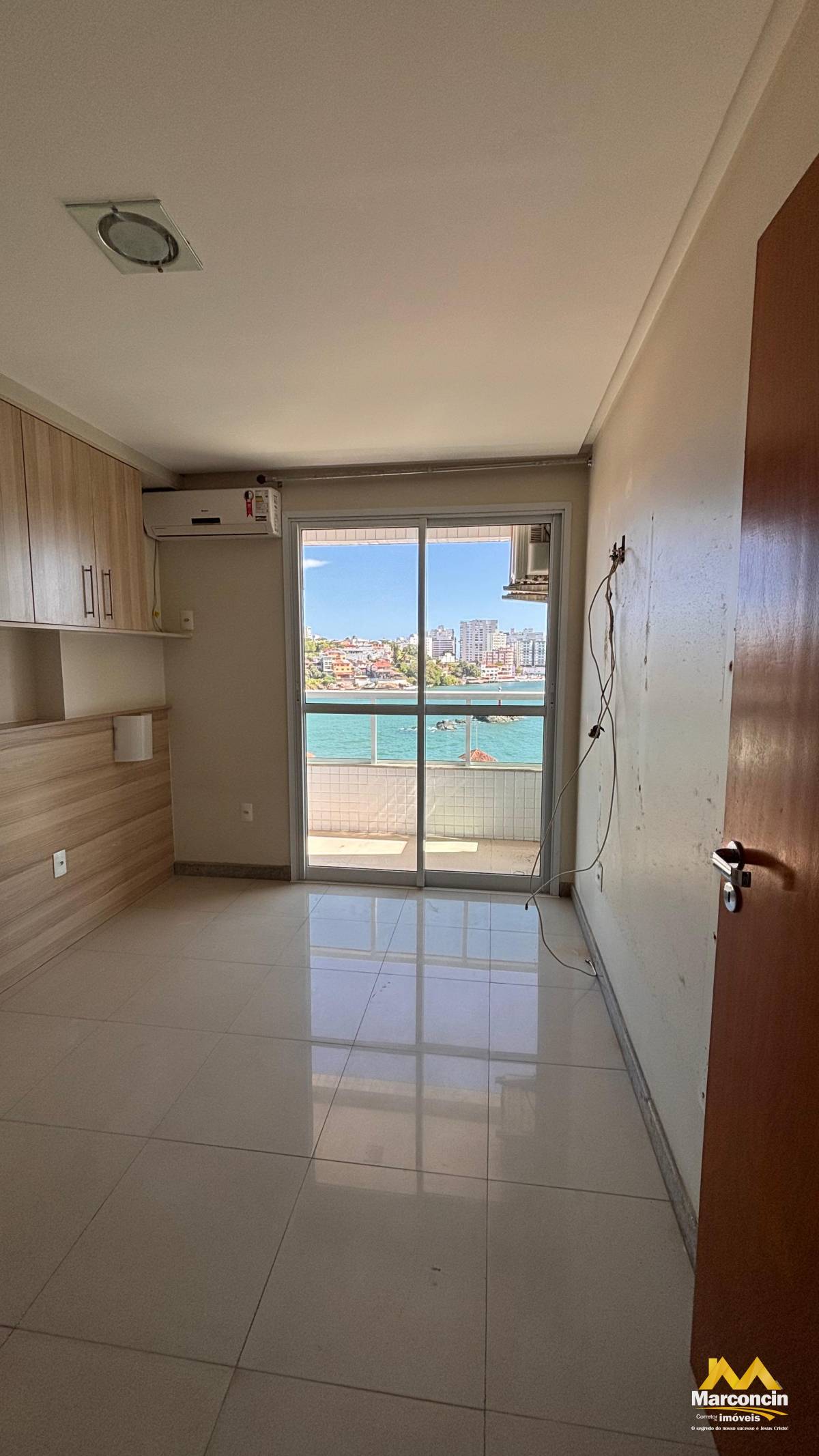  - Apartamento à venda em Guarapari, Muquiçaba, com 3 quartos