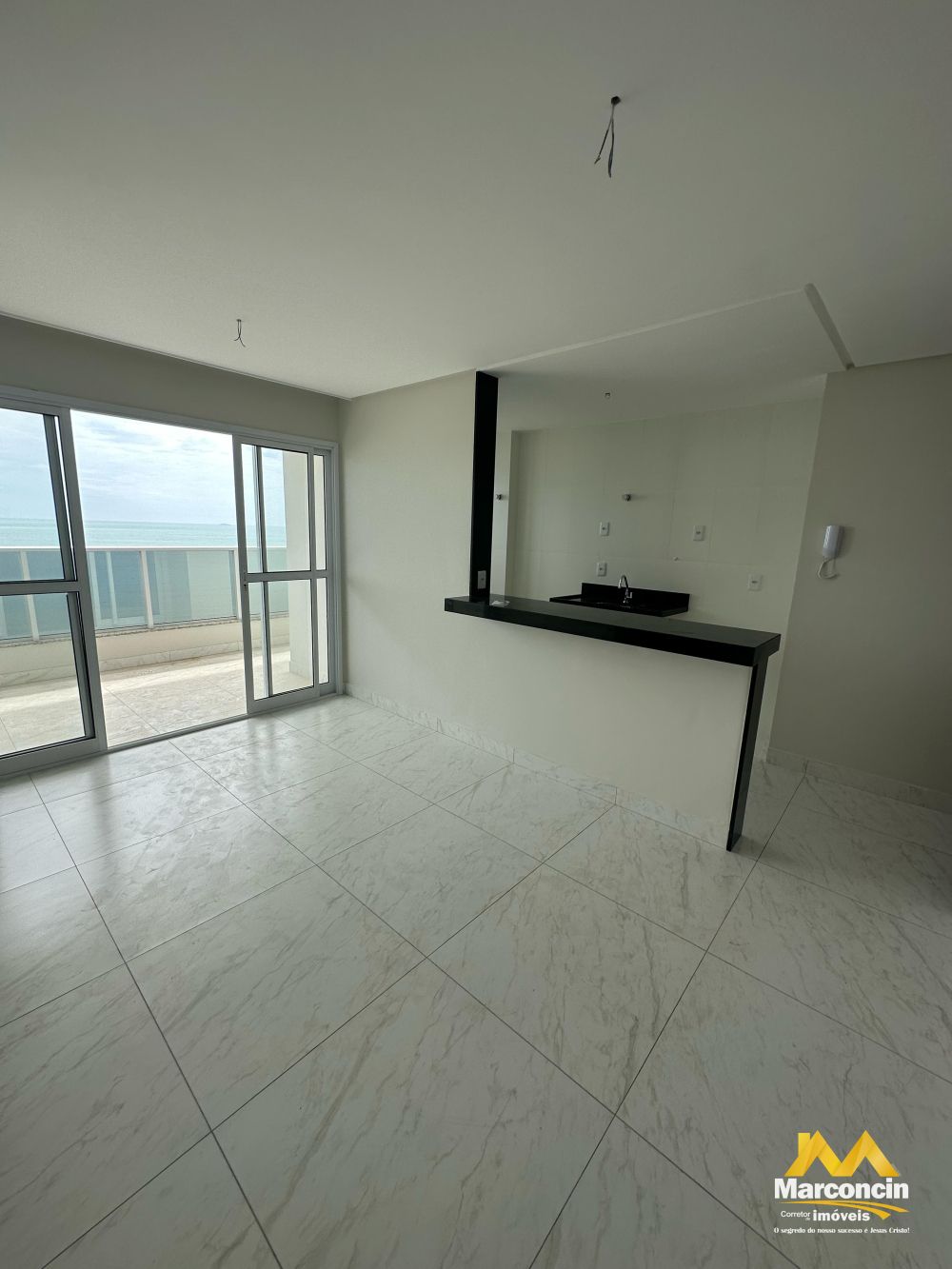  - Apartamento com 2 quartos, 68m², à venda em Guarapari, Muquiçaba