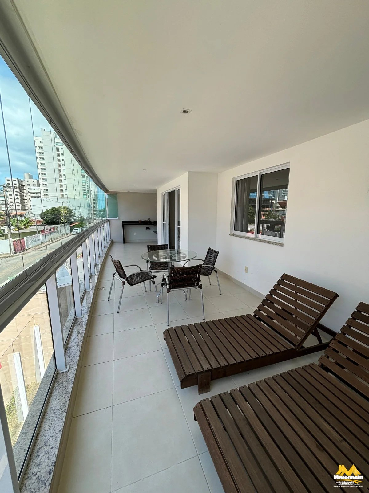 Apartamento à venda com 2 quartos - Praia do Morro,