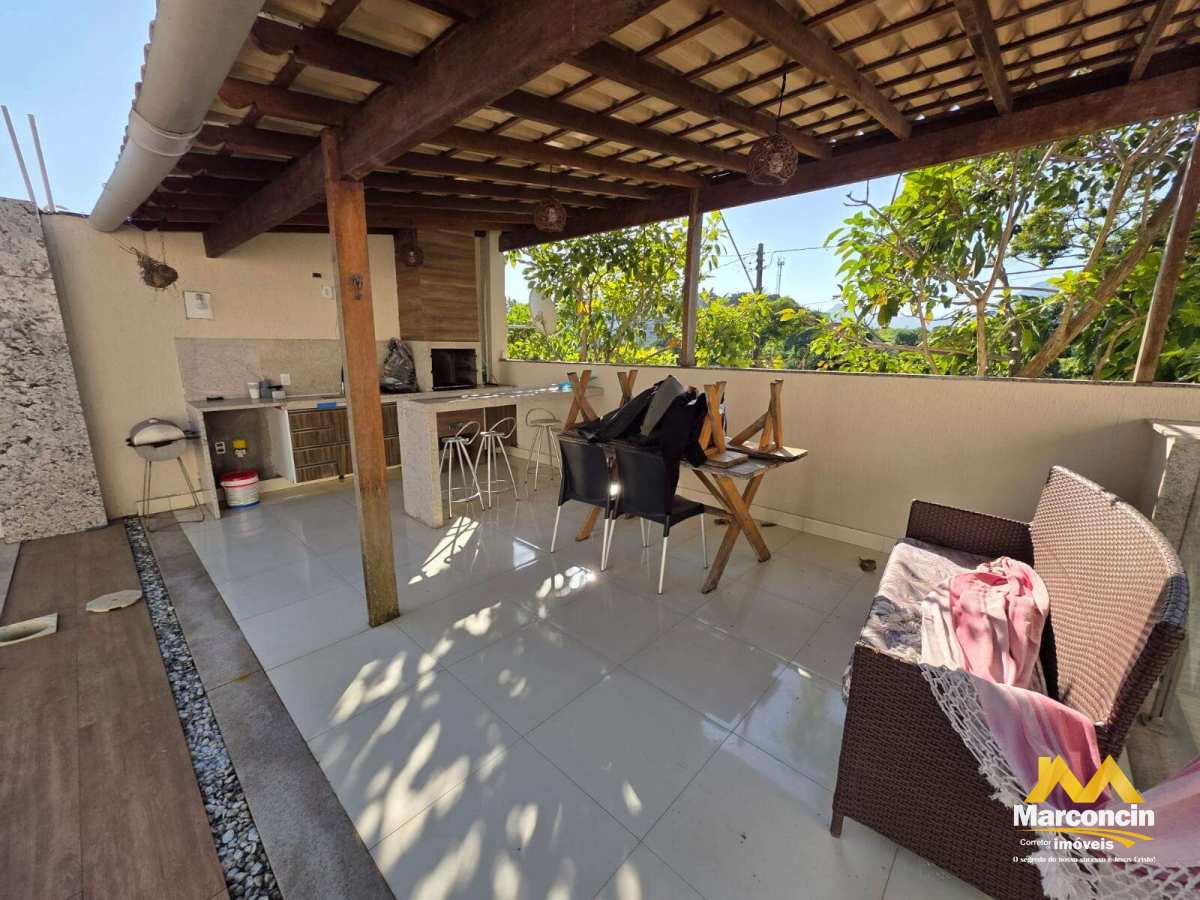  - Casa à venda em Guarapari, Itapebussu, com 3 quartos